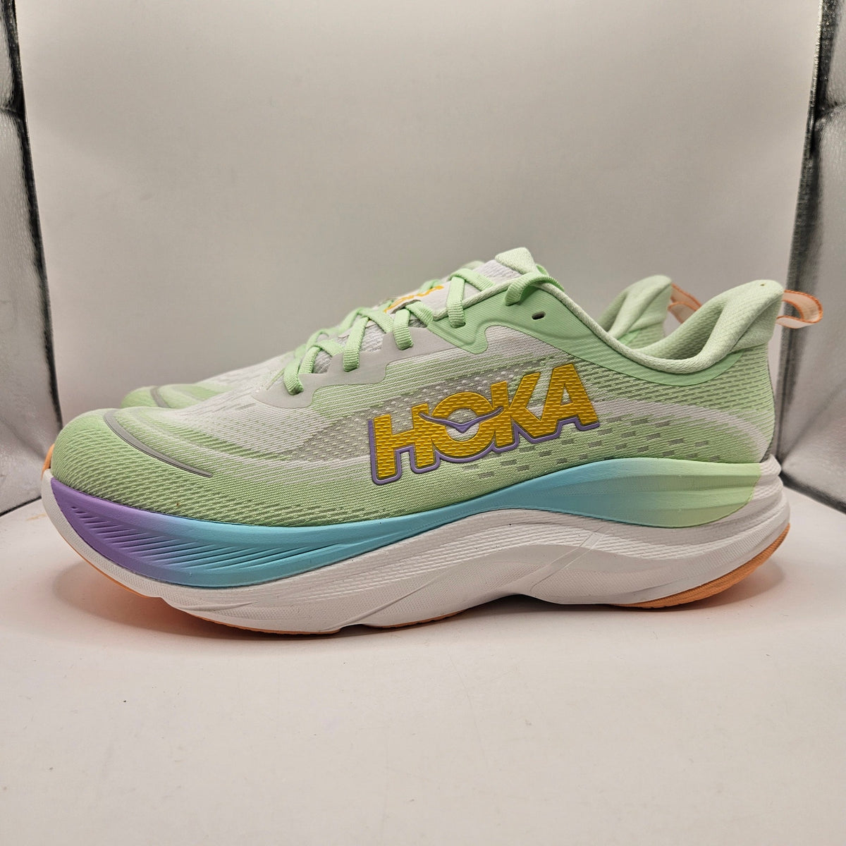 HOKA MEN'S 13 LUNA MOTH WHITE SKYFLOW RUNNING SHOES 1155111 LHW GREEN RAINBOW