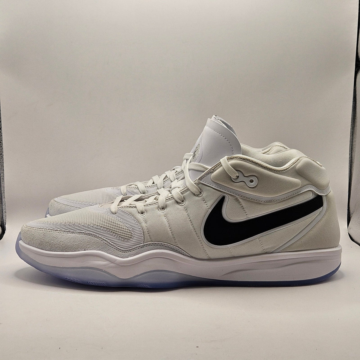 NIKE MEN'S 17 AIR ZOOM GT HUSTLE 2 WHITE BLACK BASKETBALL SNEAKER DX9190-100