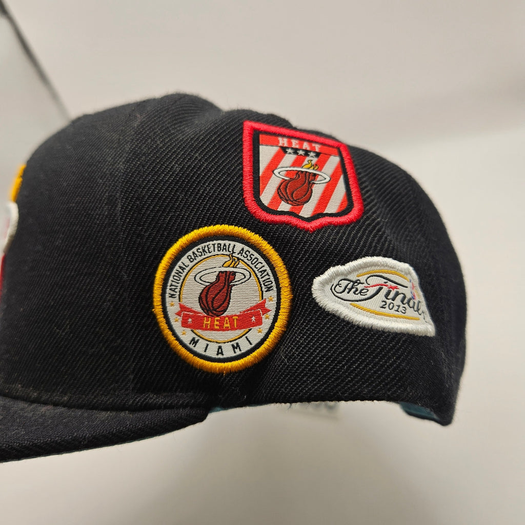 MITCHELL & NESS BLUE UNDER FINALS SNAPBACK HWC MIAMI HEAT NWT
