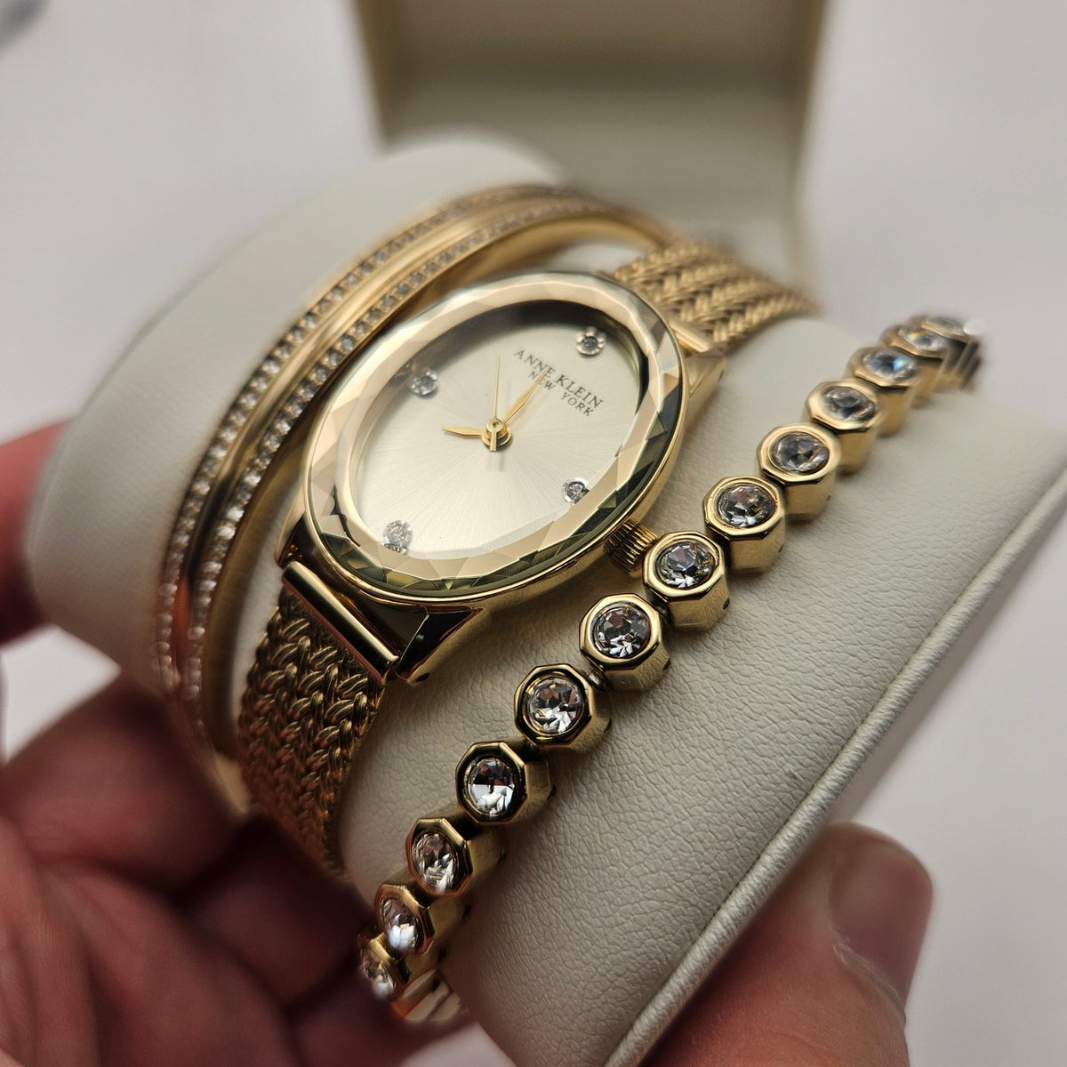 ANNE KLEIN NEW YORK CRYSTAL ACCENTED BANGLE WOMEN'S WATCH & BRACELET 12/7786GPST