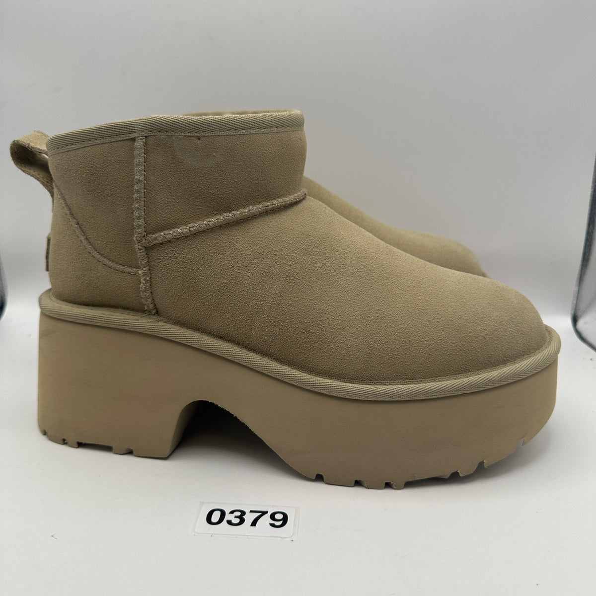UGG Women's 8 ULTRA MINI NEW HEIGHTS HICKORY SUEDE PLATFORM BOOTS 1158311