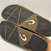 OLUKAI WOMEN'S 11 KIPE'A LIPI BLACK/BLACK SANDAL 20502-4040