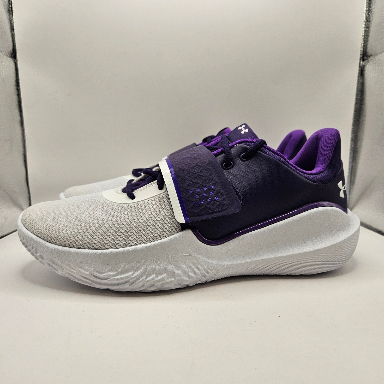 UNDER ARMOUR MEN'S 14 FLOW FUTR X TEAM BASKETBALL 3025067-500 NWOB PURPLE WHT