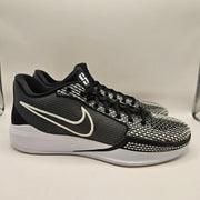 NIKE WOMEN'S 11 SABRINA 1 TB BASKETBALL SHOES BLK/WHT FQ3837-001 NWOB