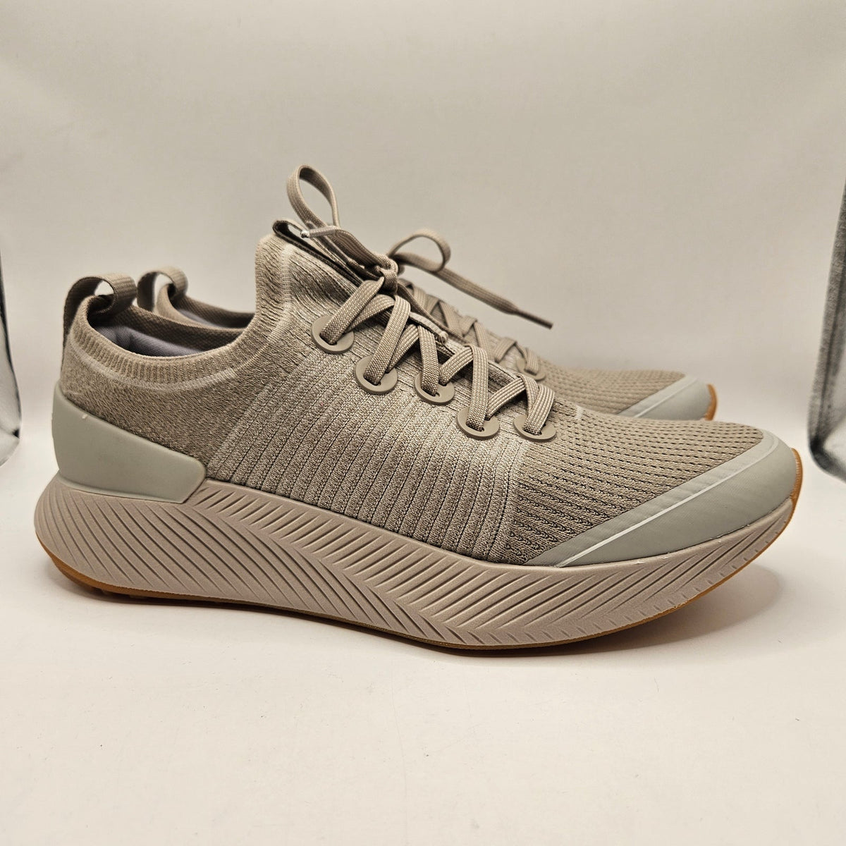 ALLBIRDS MEN'S 9.5 TREE GLIDER ATHLETIC SHOES LIGHT MUSHROOM A12577