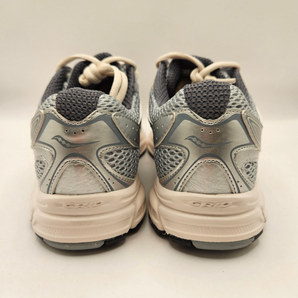 SAUCONY WOMEN'S 9 GRID RIDE MILLENNIUM SILVER/CREAM SNEAKER S60812-8 NWOB