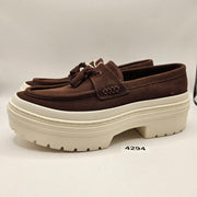 CONVERSE WOMEN'S 10 LUGGED HEEL PLATFORM LOAFER SUEDE BROWN TASSEL A15552C