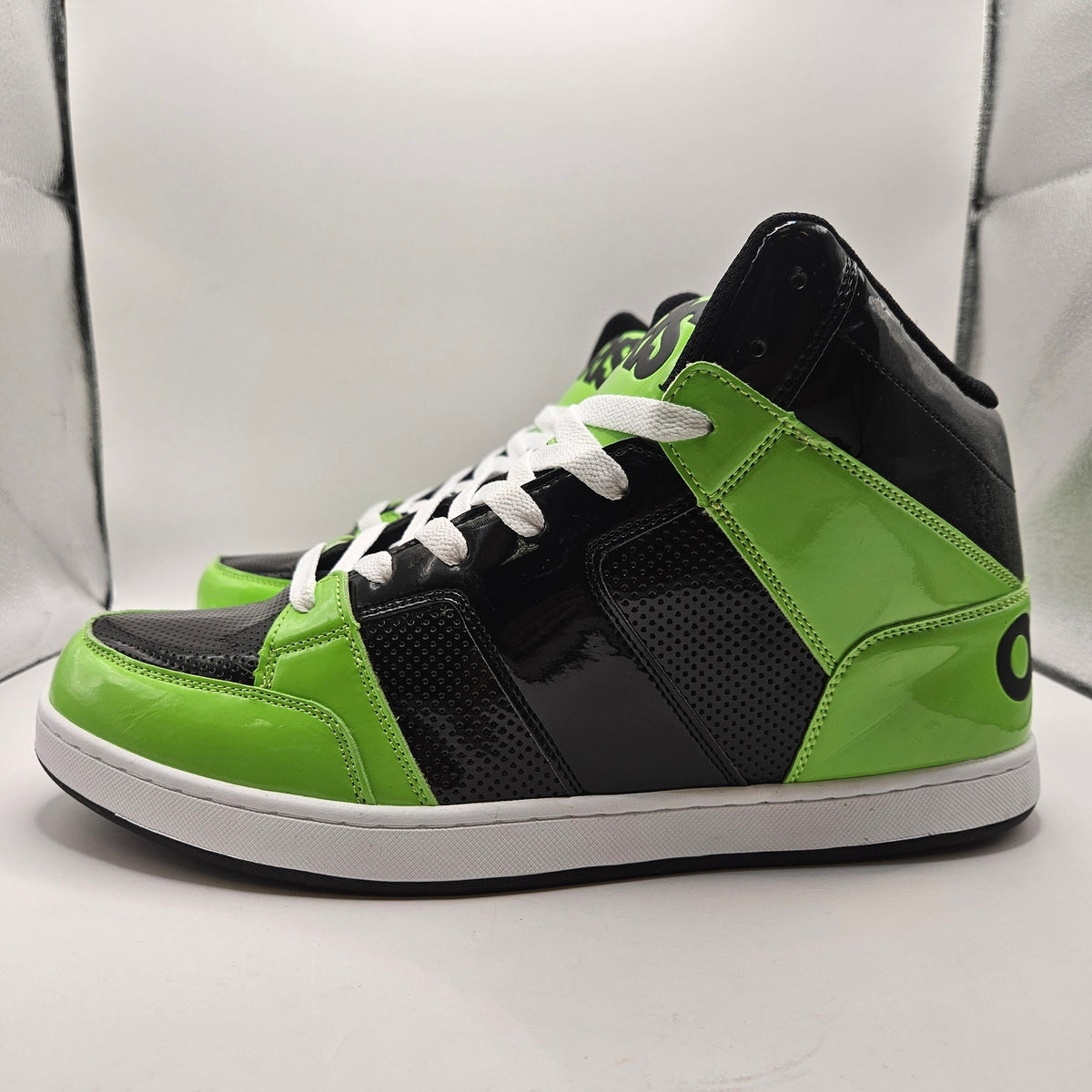 OSIRIS MEN 13 CONVOY MID HJ.BTS.26 SKATEBOARDING SHOES GREE BLACK PATENT NWOB
