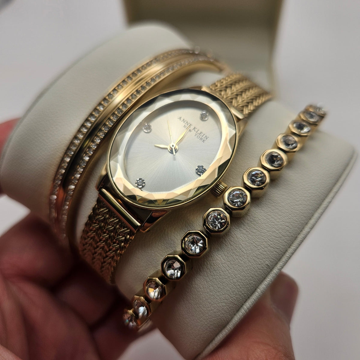 ANNE KLEIN NEW YORK CRYSTAL ACCENTED BANGLE WOMEN'S WATCH & BRACELET 12/7786GPST