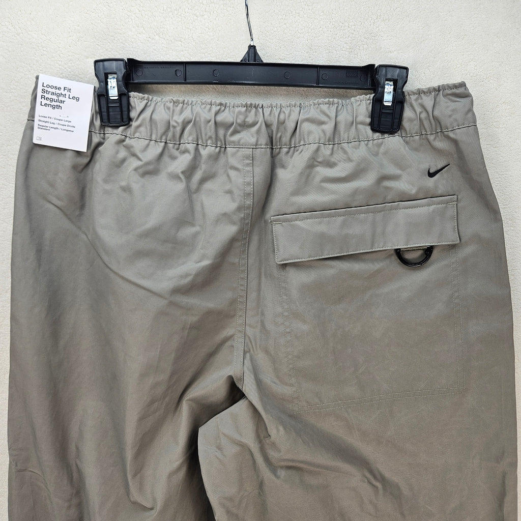 NIKE MEN'S MEDIUM TECH WOVEN PANTS LIGHT ARMY GREEN HJ0647-320 NWT