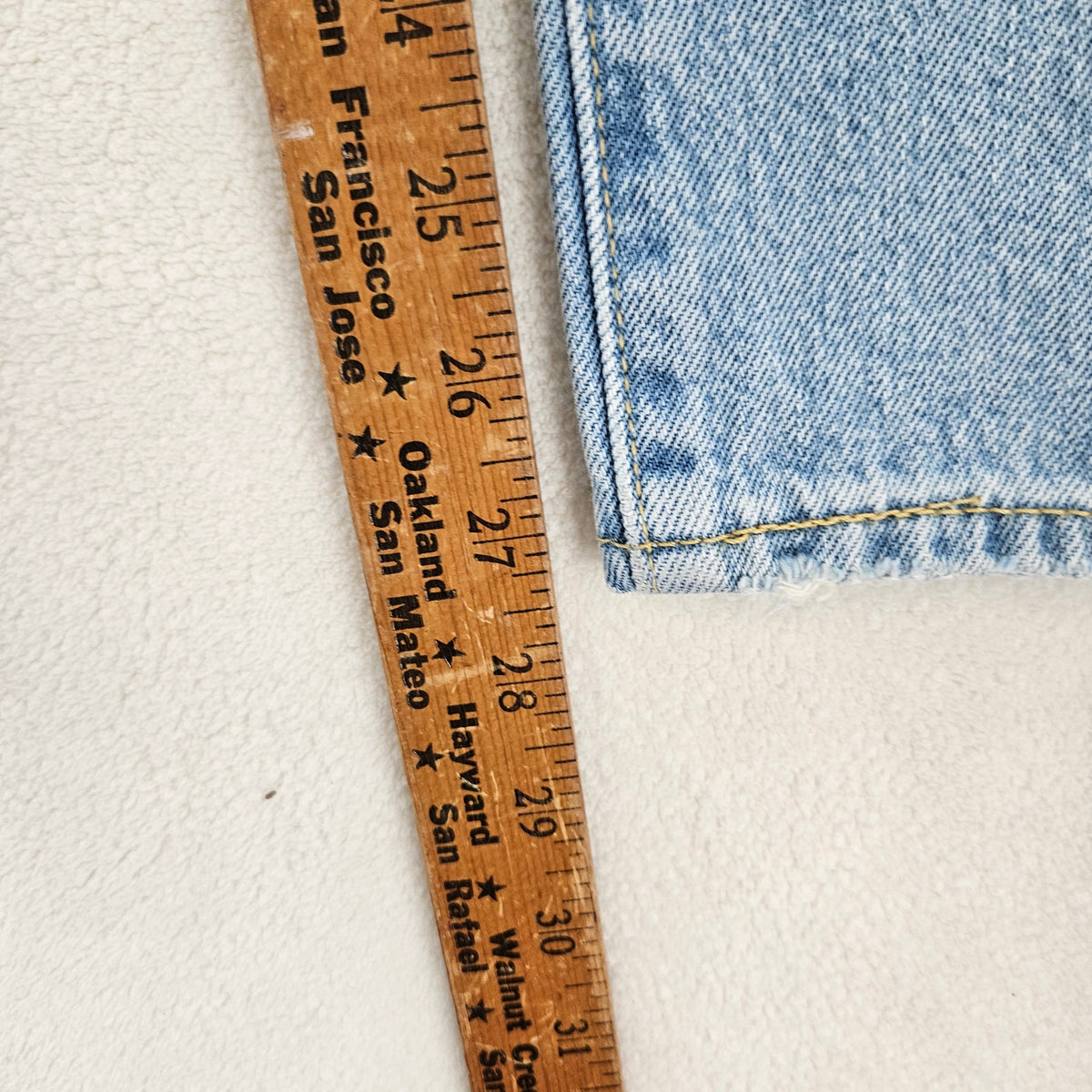 LEVI'S MEN'S 32X30 POKEMON 551Z AUTHENTIC STRAIGHT JEANS PIKACHU NO TAG