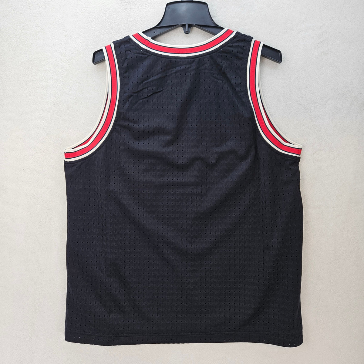 ADIDAS MEN'S LARGE ORIGINALS TREFOIL BLACK TANK SIDELINE JERSAEY KG2847 THICK