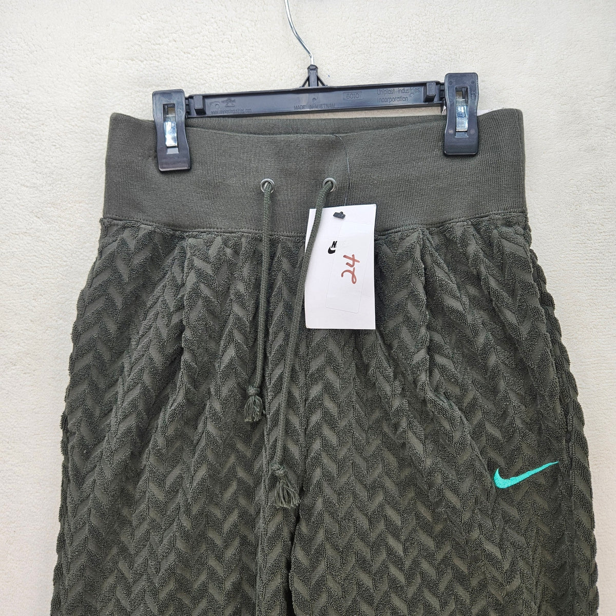 NIKE WOMEN'S XS MODERN EVERYDAY SPORTSWEAR OLIVE GREEN PANTS DR2178-355 NWT