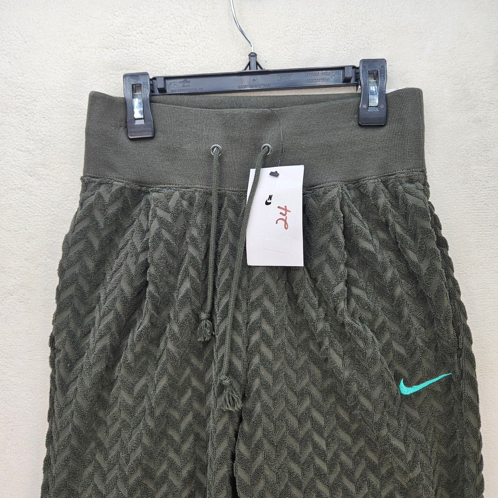 NIKE WOMEN'S XS MODERN EVERYDAY SPORTSWEAR OLIVE GREEN PANTS DR2178-355 NWT