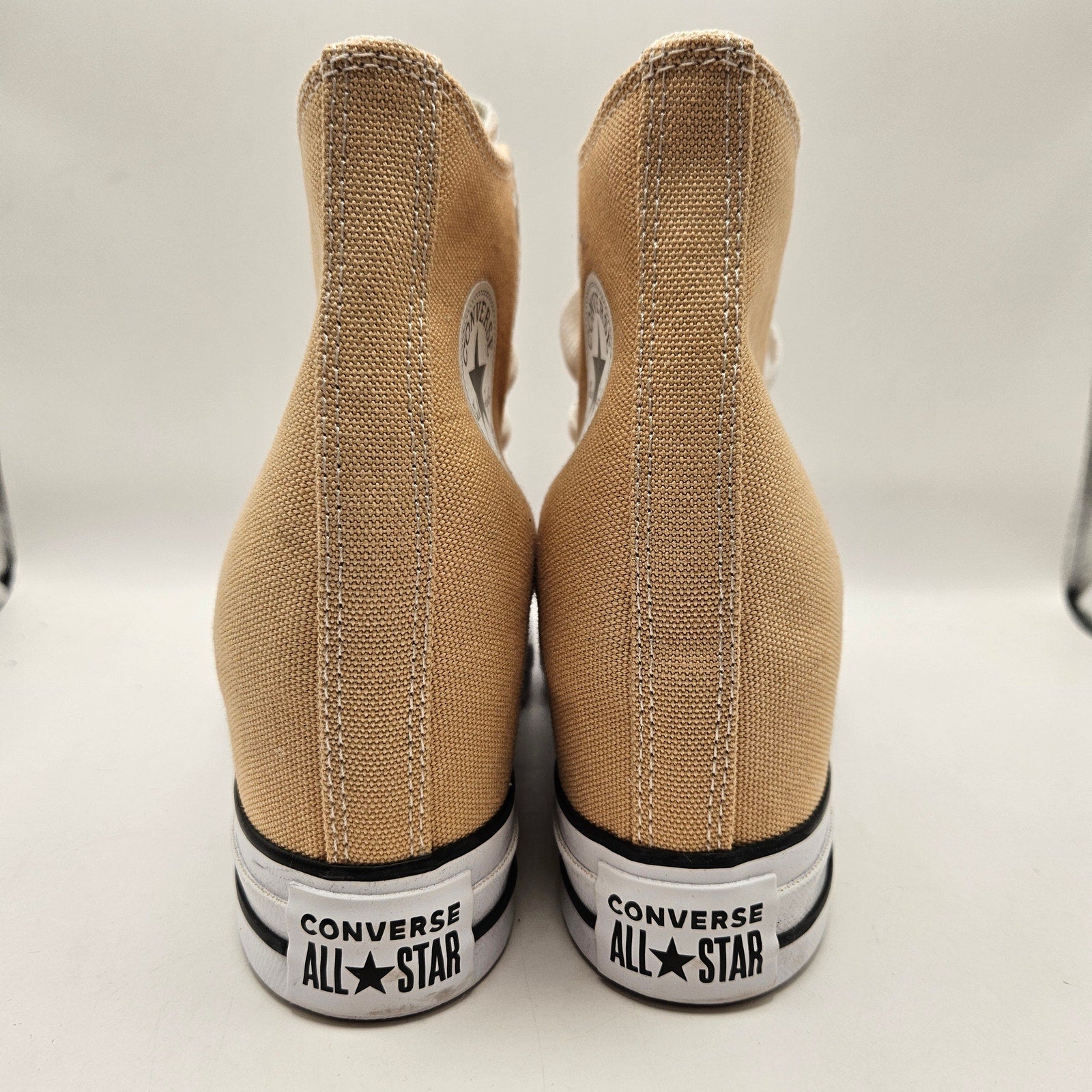 CONVERSE WOMEN'S 9.5 CHUCK TAYLOR ALL STAR WEDGE HI COASTAL DUNE A12531C NWOB