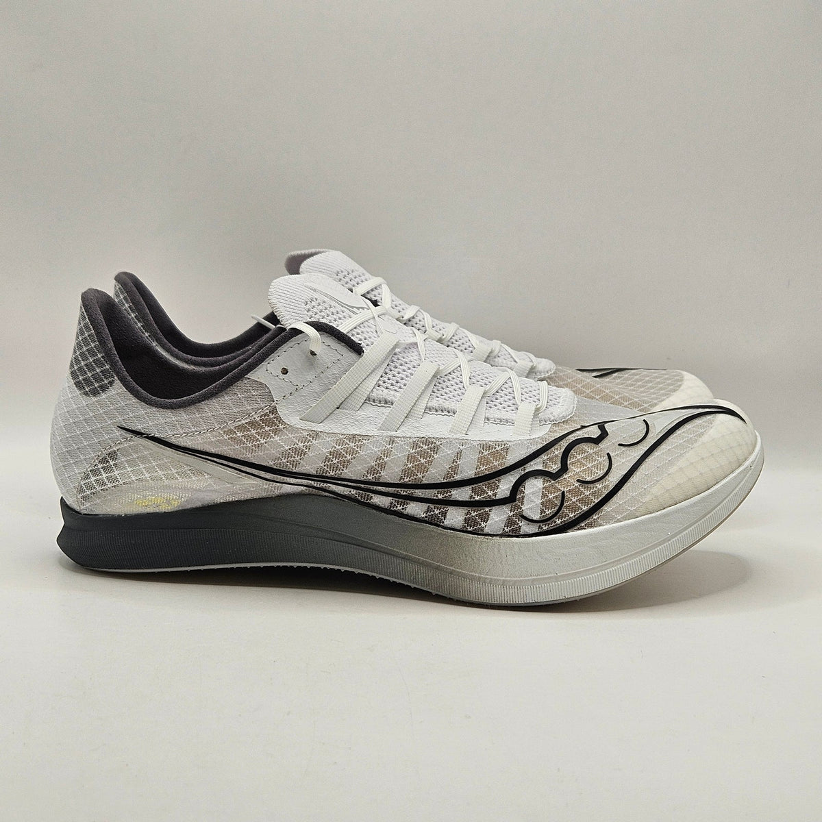 SAUCONY MEN'S 9 TERMINAL VT RACING TRACK & FIELD SPIKES S29101-10 WHITE BLACK