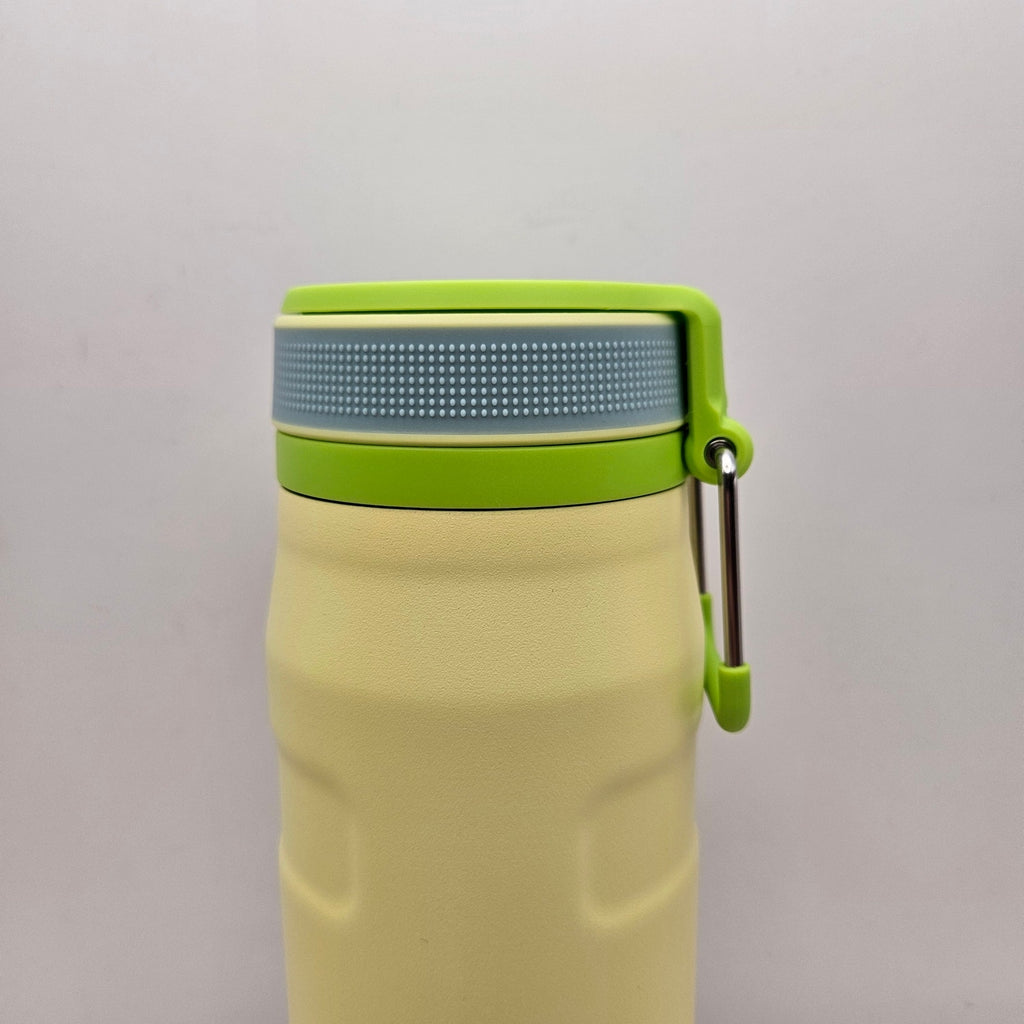 STANLEY THE ICEFLOW 24oz BOTTLE WITH TWIST FLIP LID POMELO