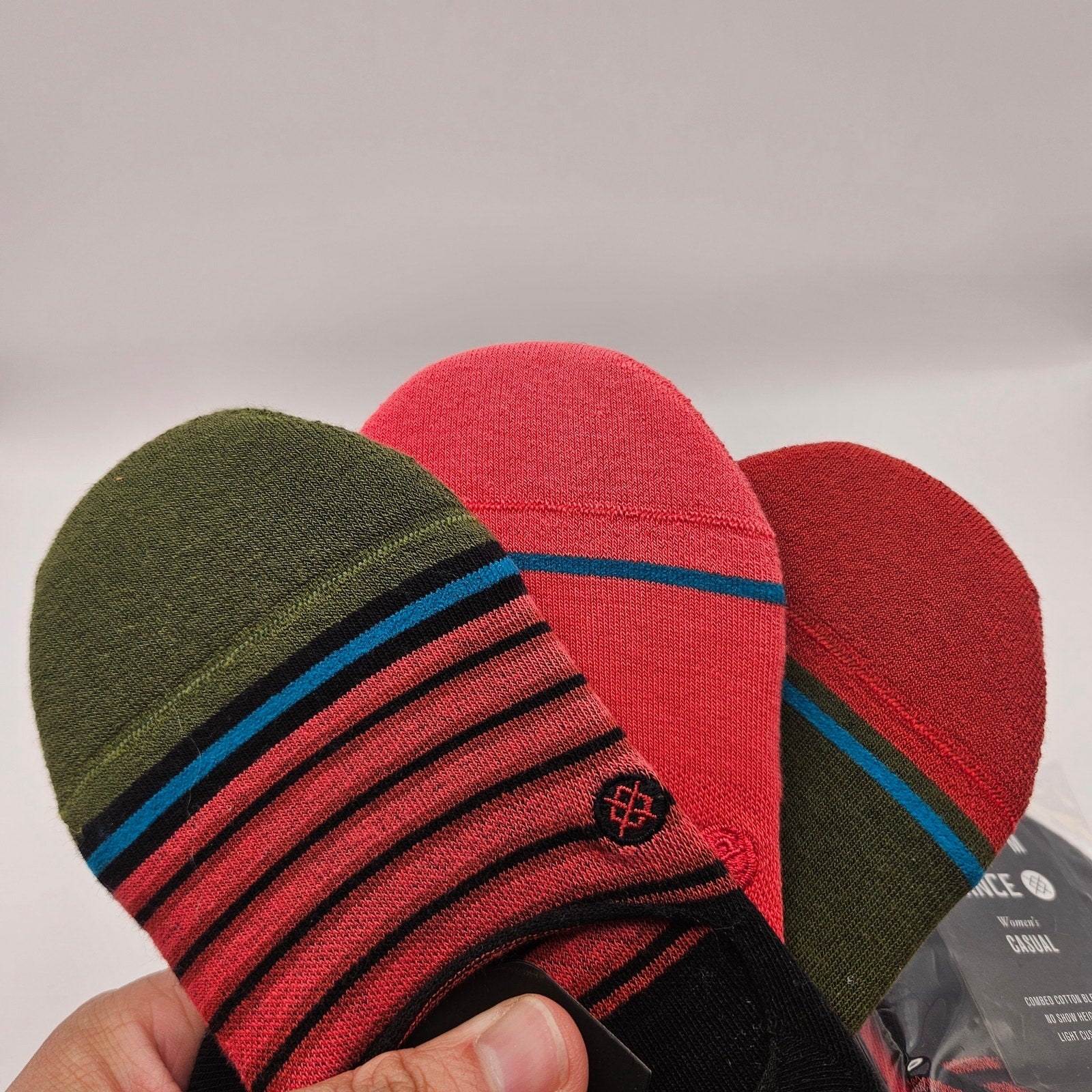 LOT OF 3 - STANCE WOMEN'S SMALL 3 PACK NO SHOW SOCKS RED FADE NWT (9 PAIRS)