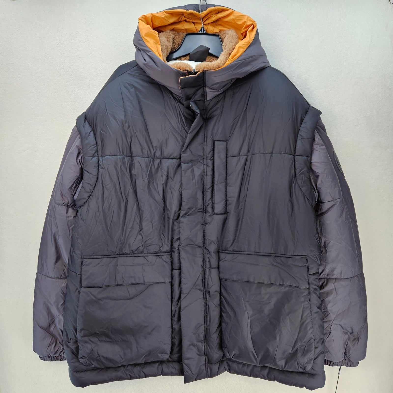 UGG UNISEX L/XL KRISTIAN COVERTIBLE HOODED PUFFER COAT BLACK CREAM OVERSIZED NWT