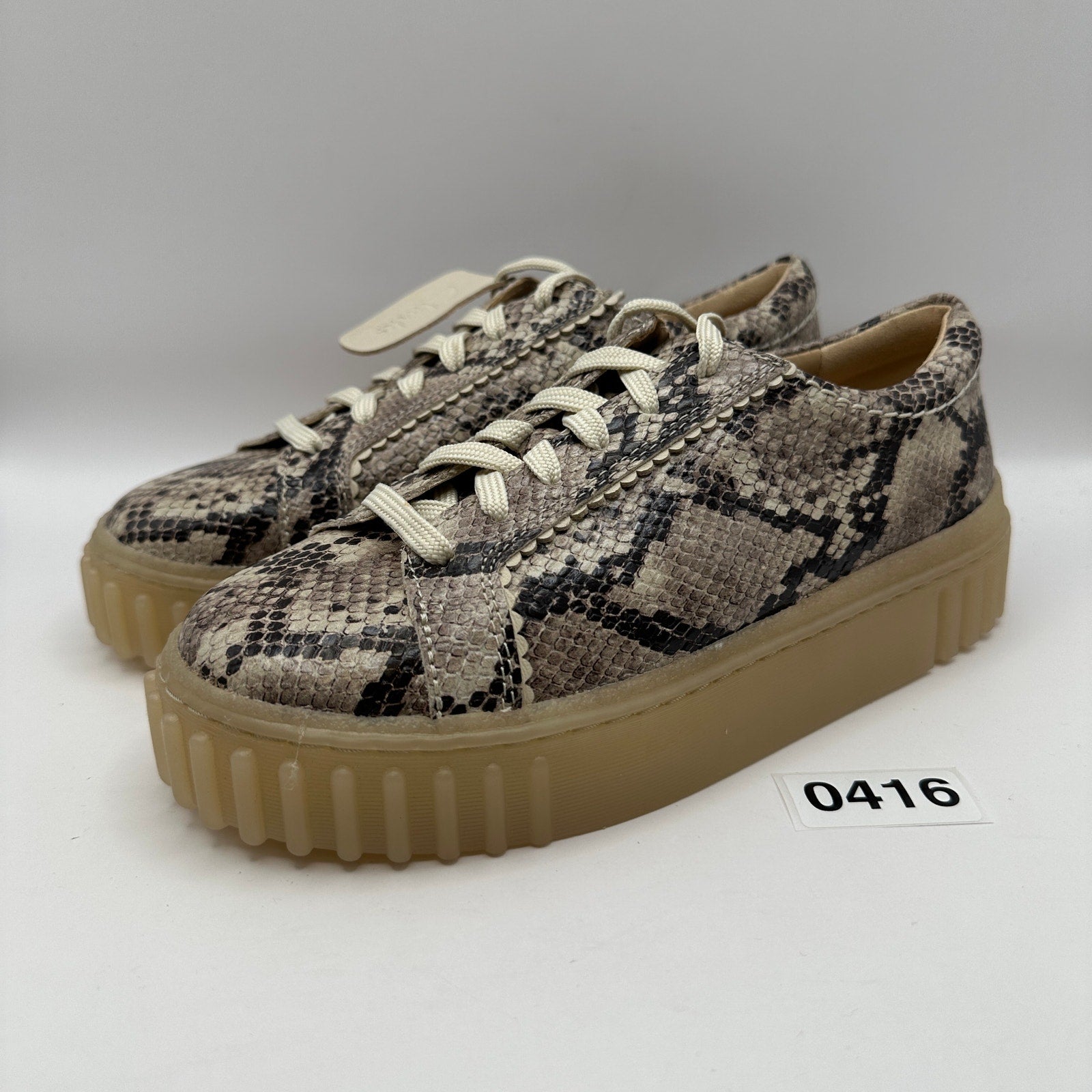 CLARKS Women's 6.5 MAYHILL WALK Gray/Snake Leather Platform Shoe