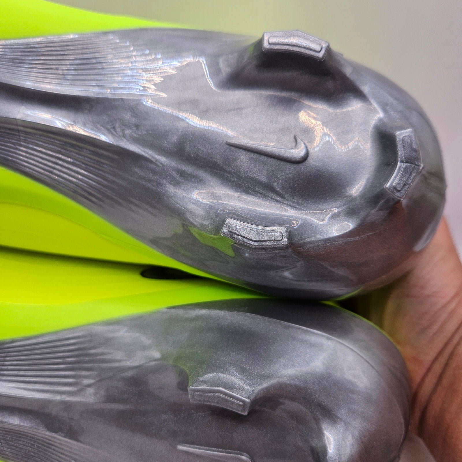 NIKE MEN'S 13.5 VAPOR SPEED 3 FOOTBALL CLEATS VOLT/SILVER IQ5164-700 NWOB