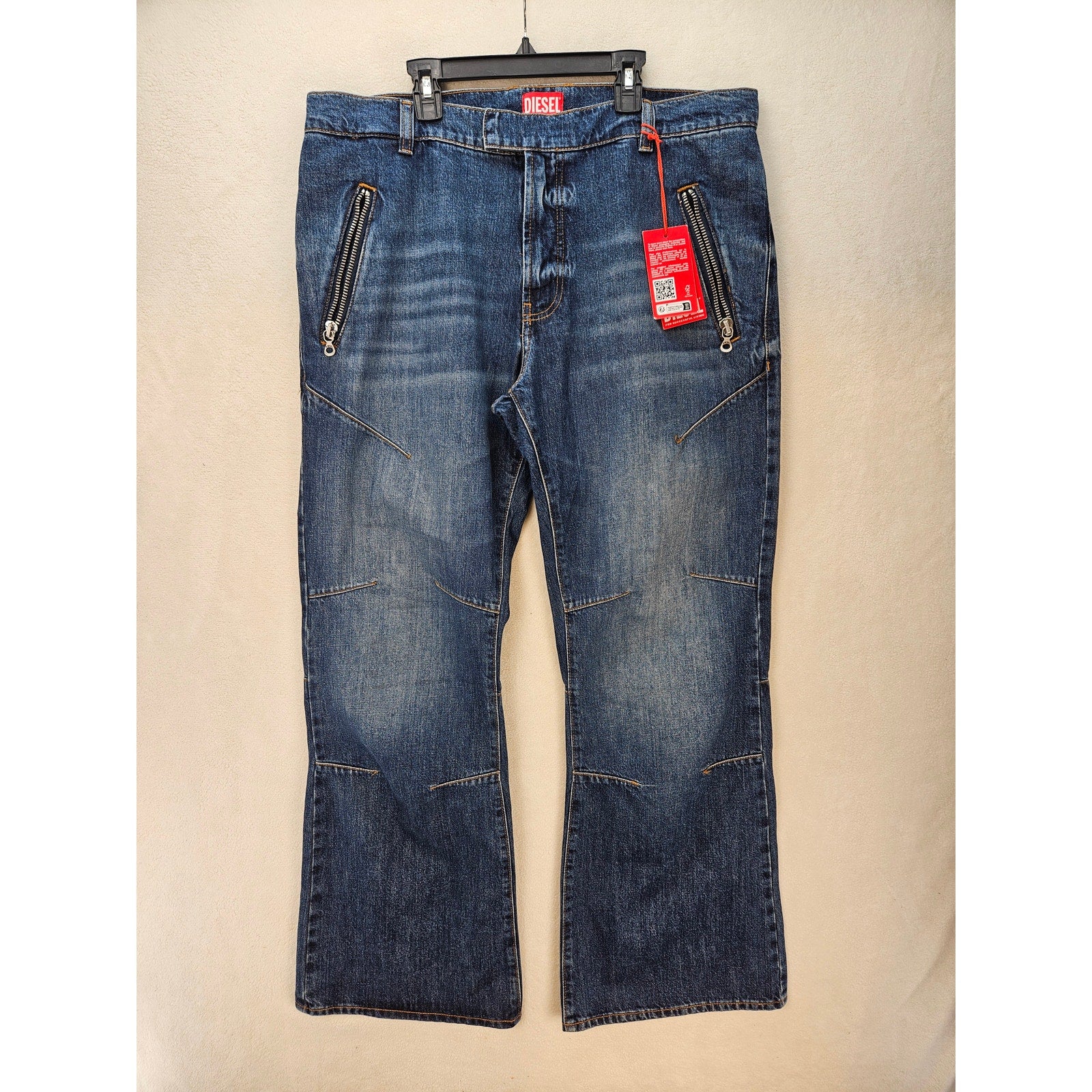 DIESEL MEN'S 34 D-ISMIS-S DARTED DENIM TROUSERS MEDIUM WASH NWT $450