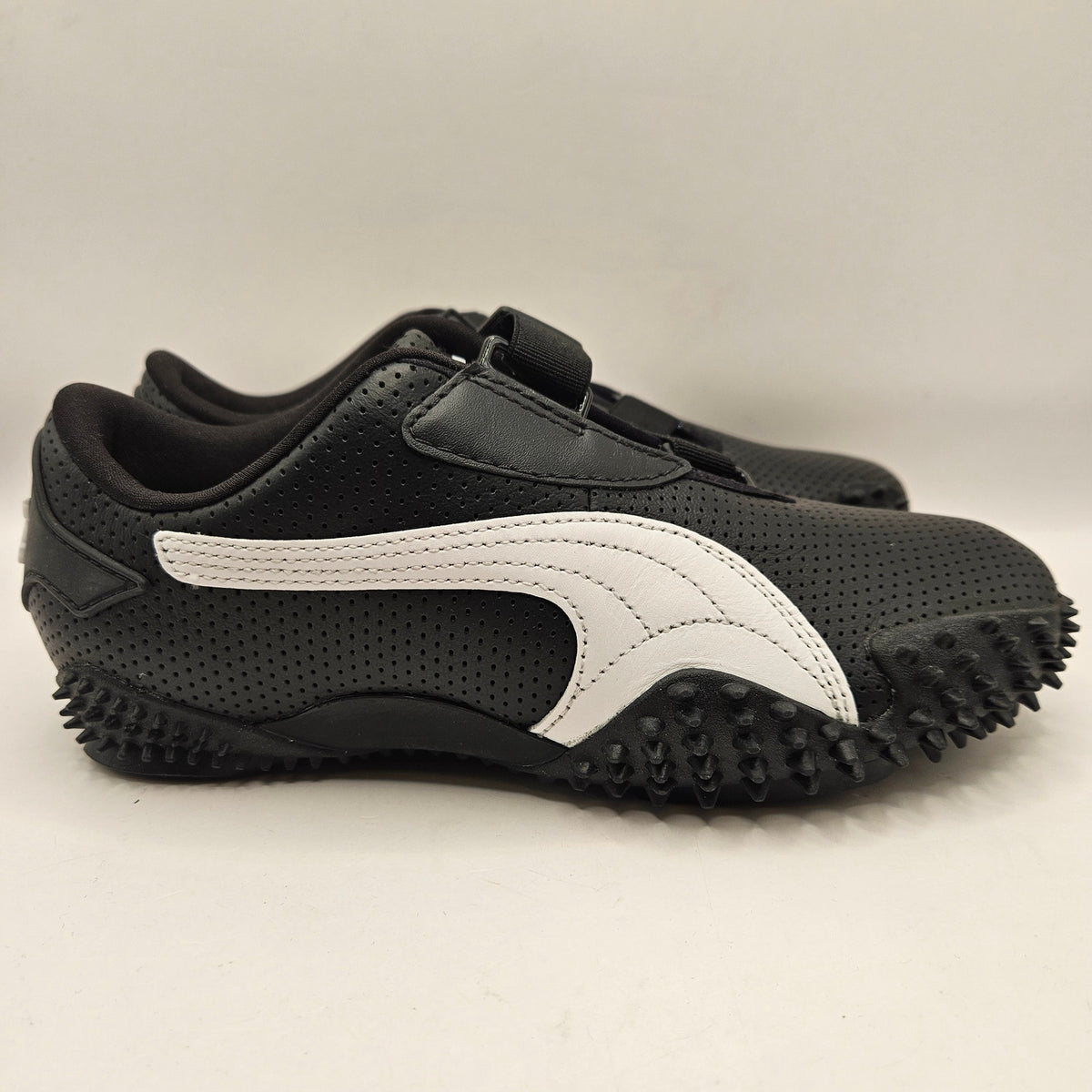 PUMA WOMEN'S 7 MOSTRO PERFORATED BLACK WHITE LEATHER SHOES 400992-02