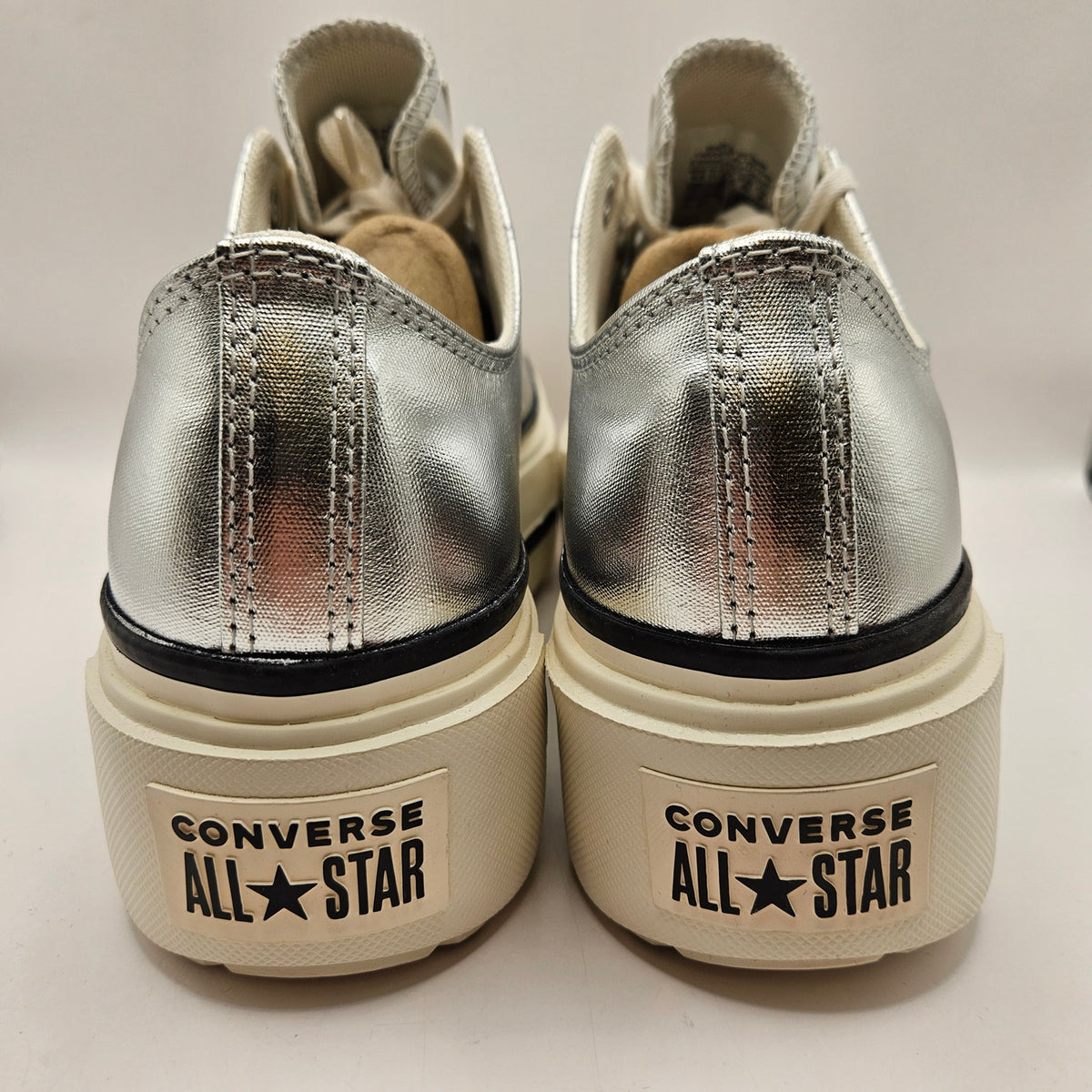 CONVERSE MEN'S 9.5 CHUCK TAYLOR DOUBLE STACK PLATFORM SILVER METALLIC A16406C