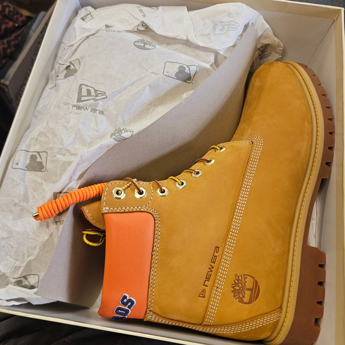TIMBERLAND MEN'S 11.5 6 INCH BOOT WHEAT NEW ERA COLLAB HOUSTON ASTROS