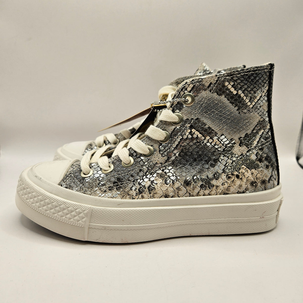 CONVERSE WOMEN'S 5 FIRST STRING CHUCK TAYLOR SNAKESKIN SNOW WHITE BLACK A18412C