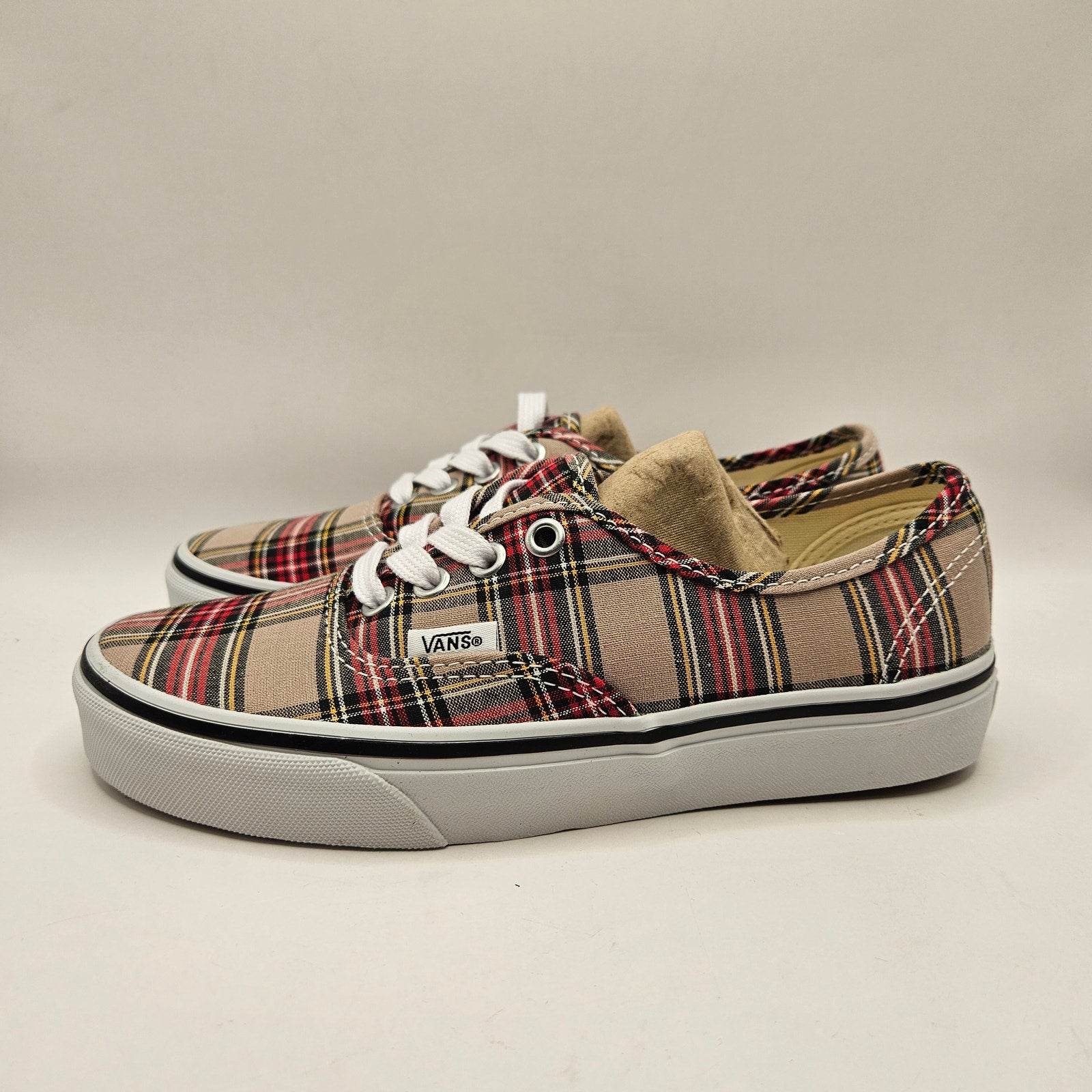 VANS WOMEN'S 6 AUTHENTIC TAN PLAID LOW TOP CANVAS SNEAKER NWOB