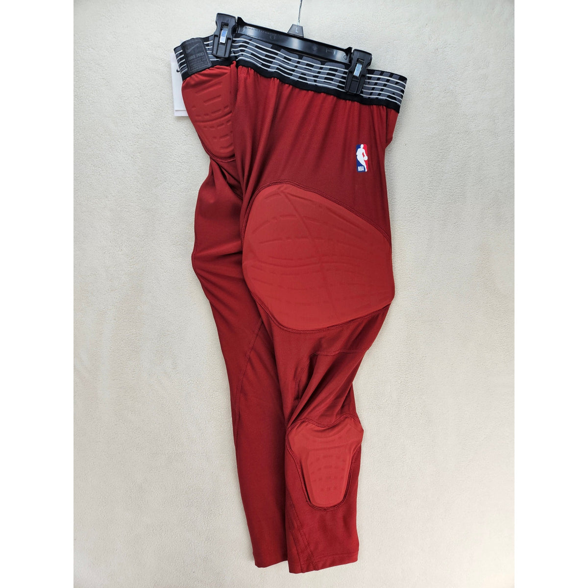 NIKE MEN'S 2XL TALL NBA PRO RED HYPERSTRONG COMPRESSION PADDED BASKETBALL TIGHTS