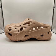 CROCS WOMEN'S 11 CAGE CLOG SLIDE 211141-7AF CARAMEL