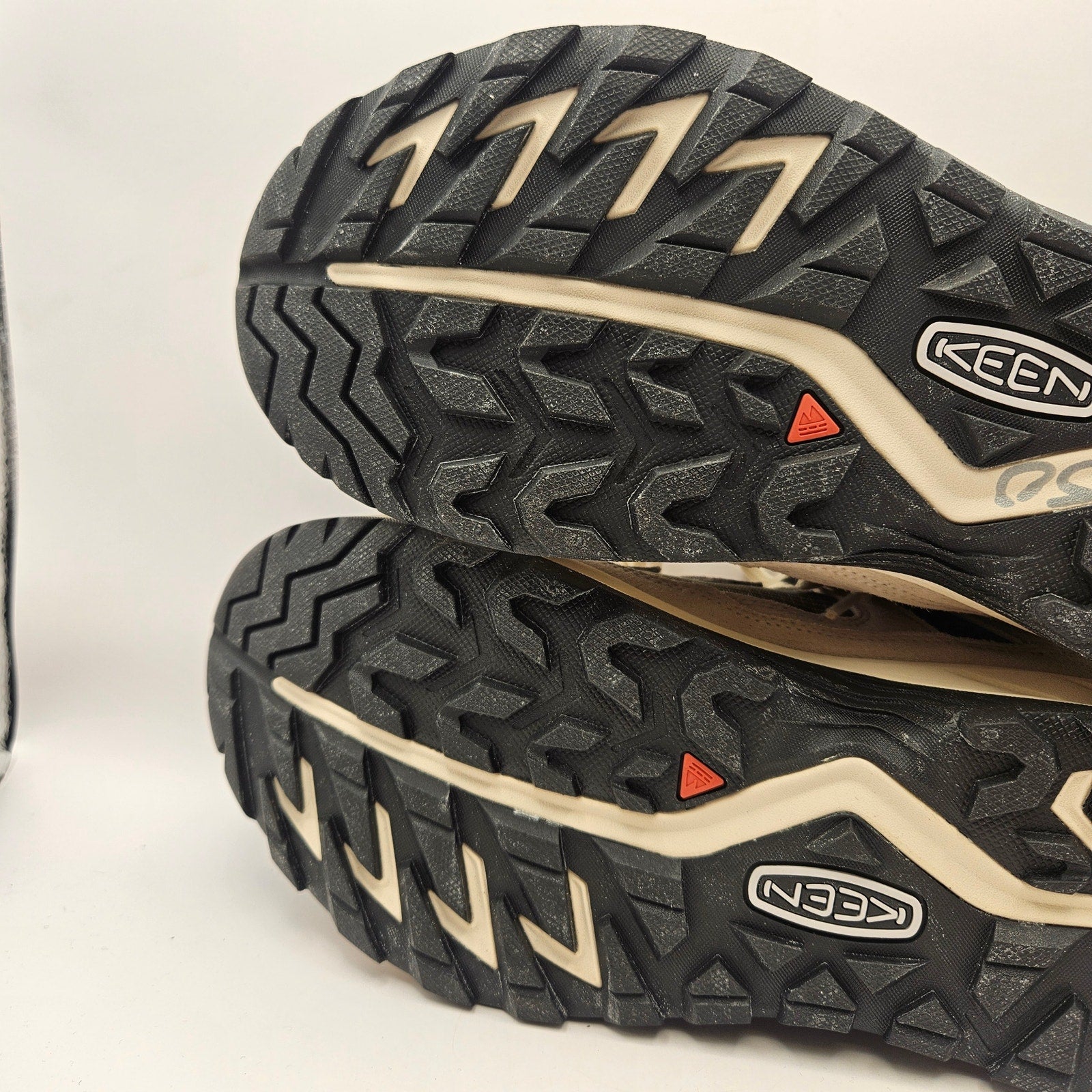 KEEN MEN'S 10.5 HIGH TRAIL EXP WATERPROOF RIPSTOCK CANTEEN HEMLOCK NWOB