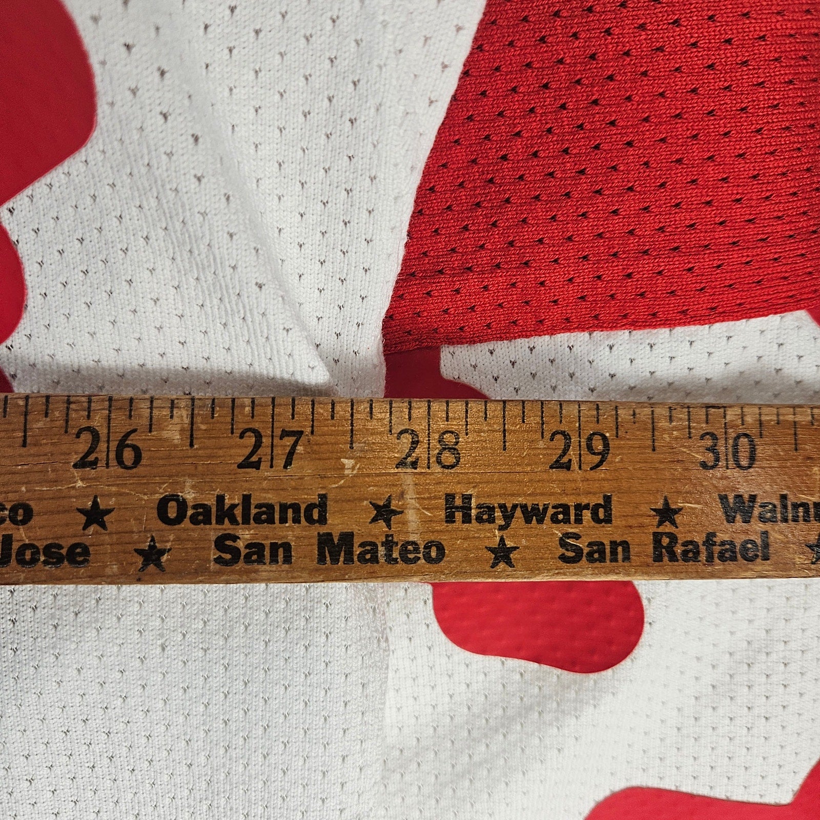 NIKE MEN'S XL OVERSIZED FIT MESH HOCKEY JERSEY WHT RED SWOOSH V-NECK HV1137-100