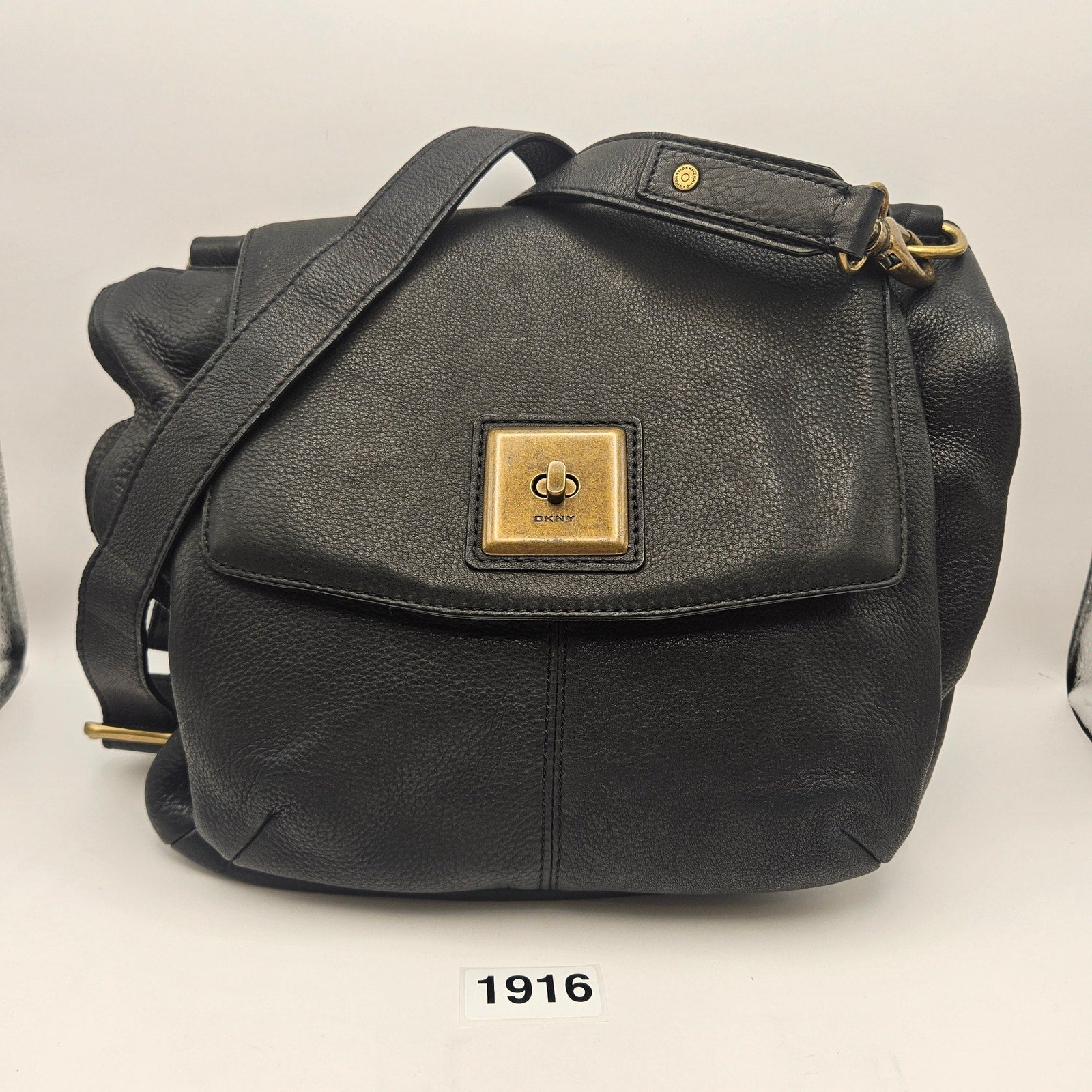 DKNY Y2K VINTAGE SOFT LEATHER SHOULDER BAG TURNLOCK NEW WITH TAG RARE CONDITION