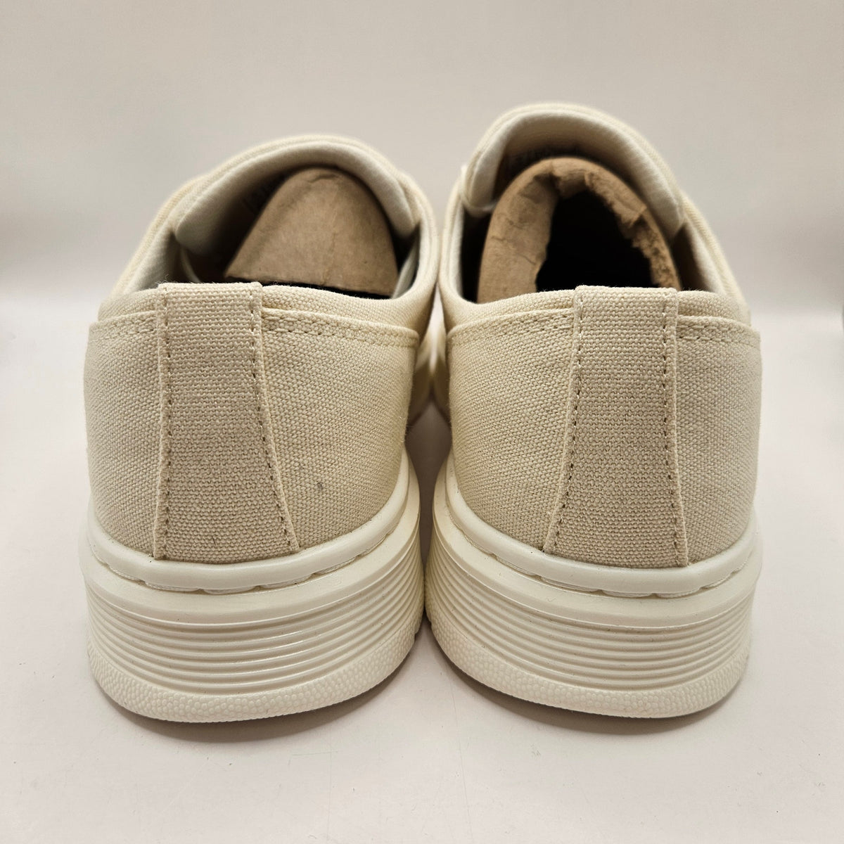 DR MARTENS MEN'S 10 BROOKLINE 6 EYE CASUAL LOW TOP SNEAKER OFF WHITE CREAM NWOB