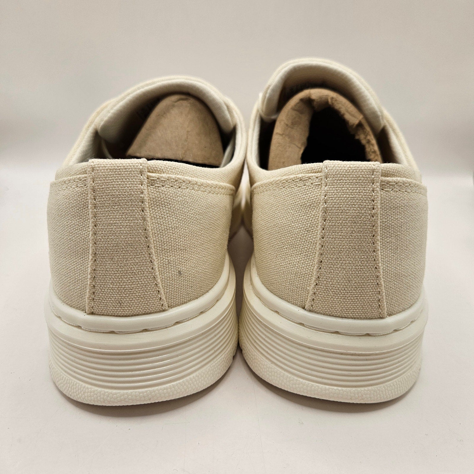 DR MARTENS MEN'S 10 BROOKLINE 6 EYE CASUAL LOW TOP SNEAKER OFF WHITE CREAM NWOB