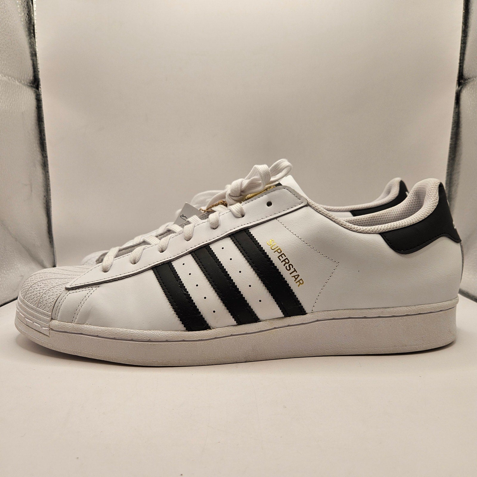 ADIDAS ORIGINALS MEN'S 18 SUPERSTAR WHITE BLACK GOLD SHELL TOE LOW TOP EG4958