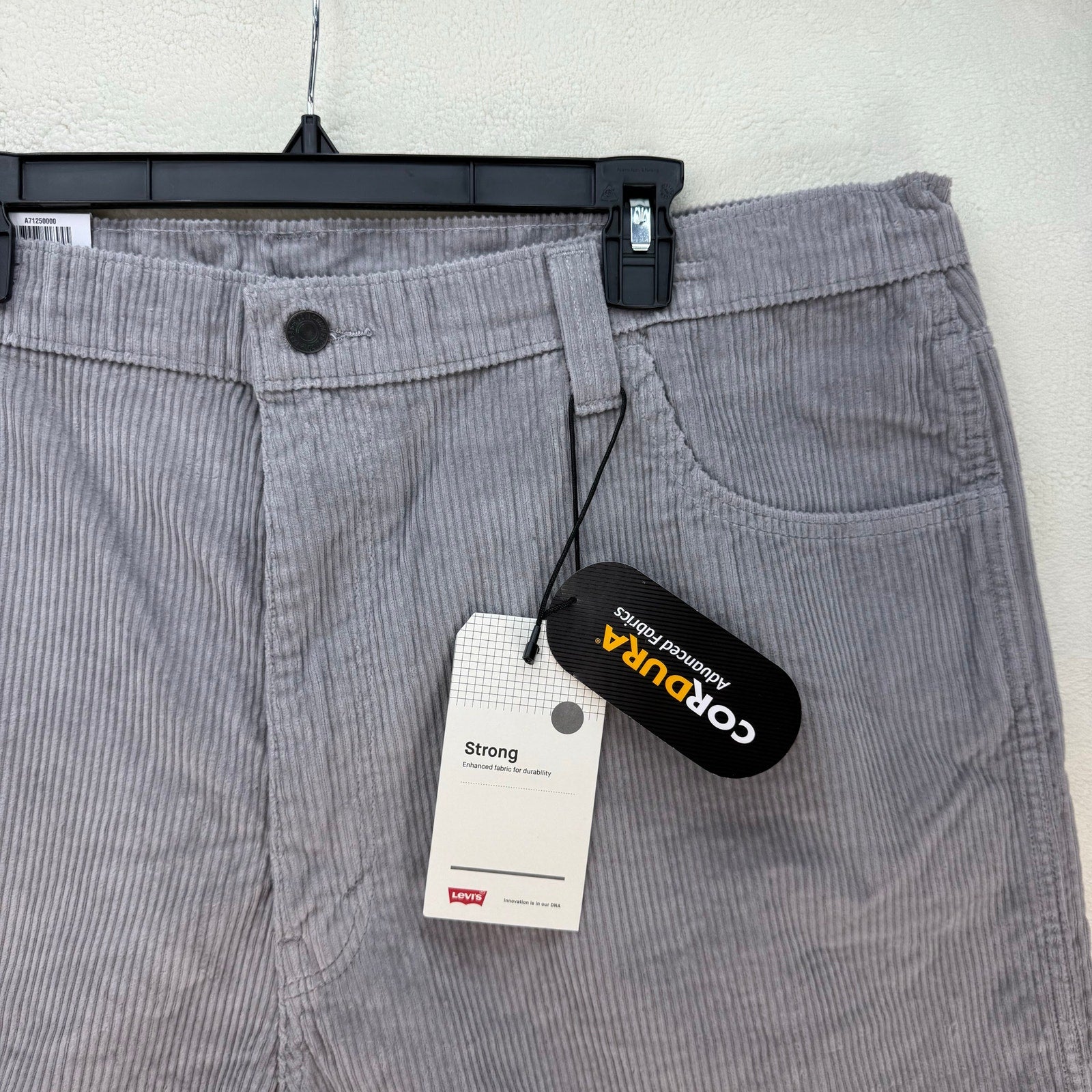 LEVI'S SIZE 44 CORDUROY SHORTS GREY CORDURA NWT