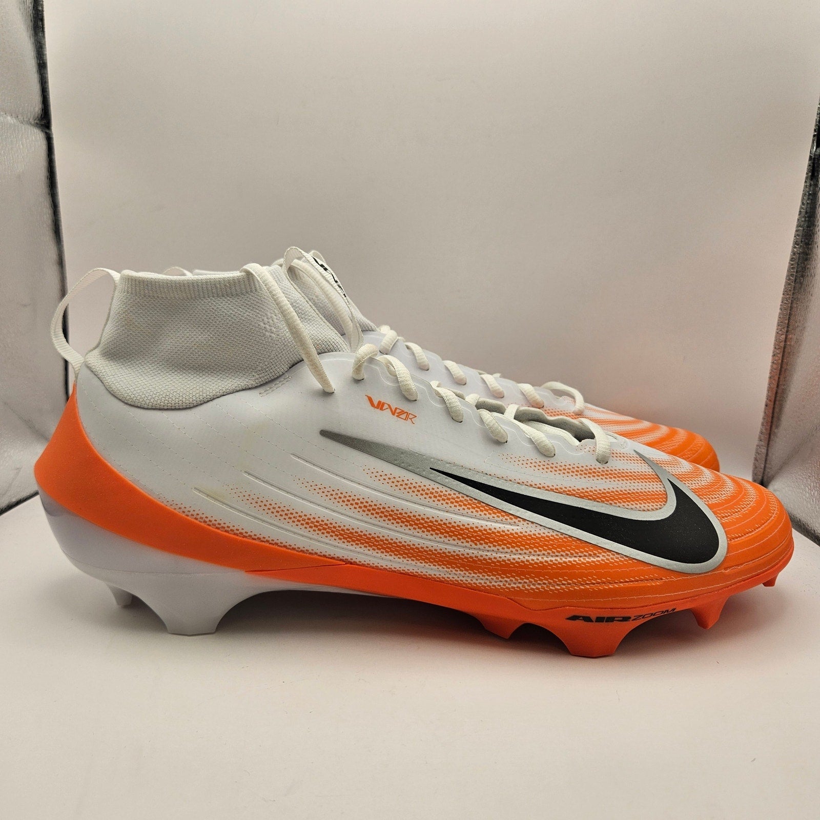 NIKE MEN'S 16 AIR ZOOM VAPOR PRO 1 ORANGE WHITE FOOTBALL CLEAT NWOB HM8850-103