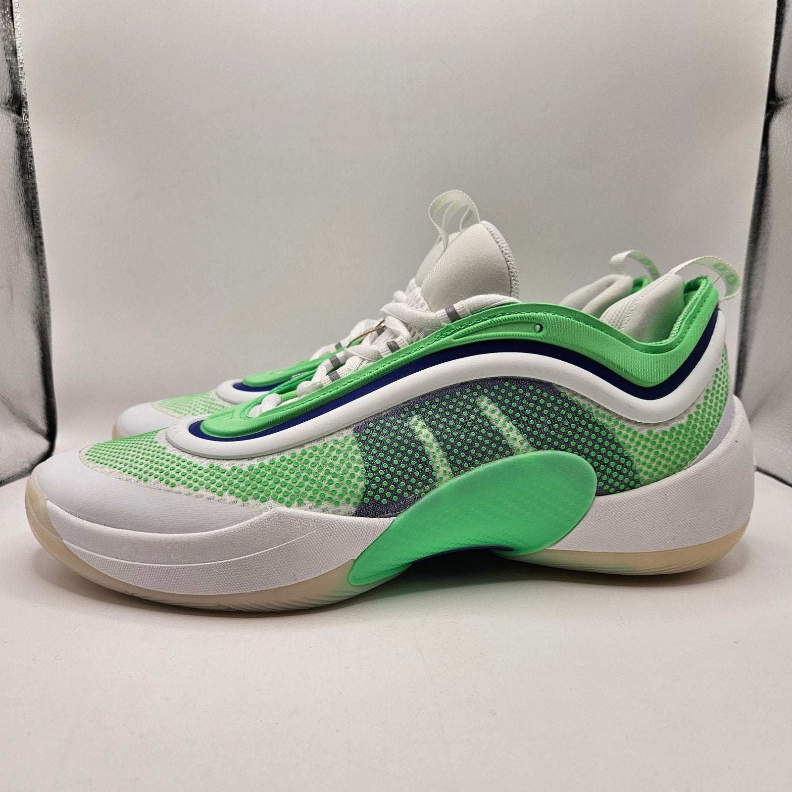 ADIDAS MEN'S 13 D.O.N ISSUE #6 METAMORPHOSIS WHITE GREEN BLUE JQ2249 NWOB