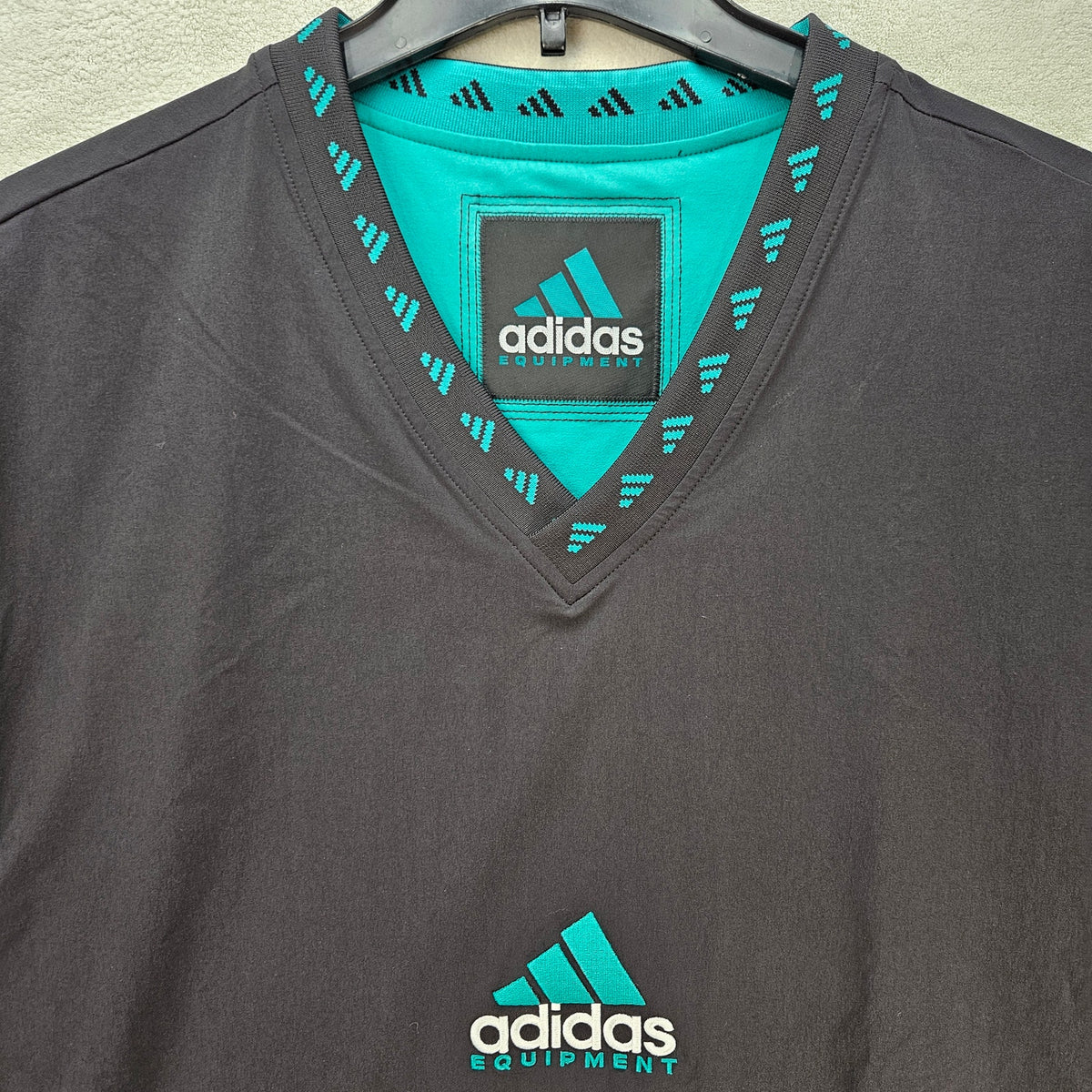 ADIDAS EQT MEN'S XL GOLF EQUIPMENT VEST BLACK GREEN JW9878 NWT V NECK