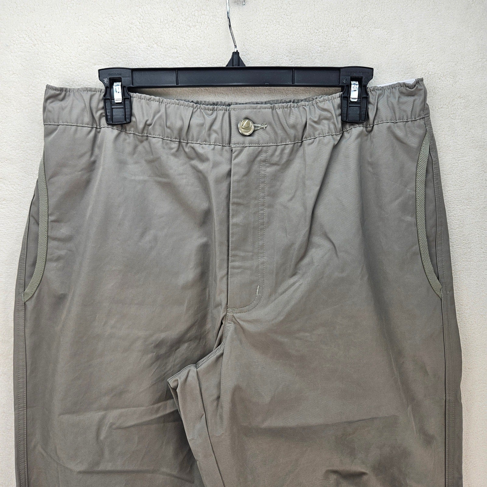 NIKE MEN'S MEDIUM TECH WOVEN PANTS LIGHT ARMY GREEN HJ0647-320 NWT