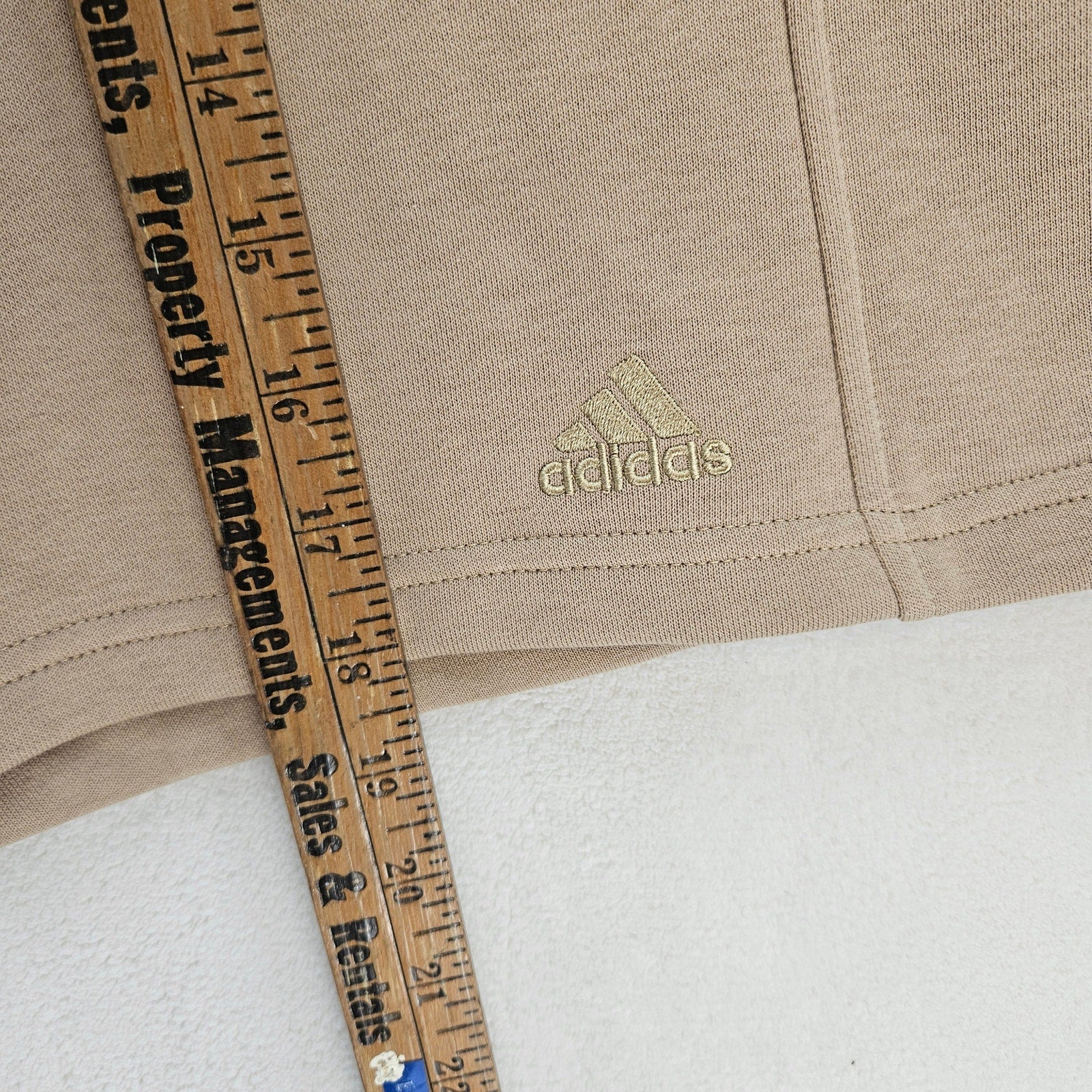 ADIDAS ALL SZN WOMEN'S LARGE SHORTS FLEECE SAND HT3837