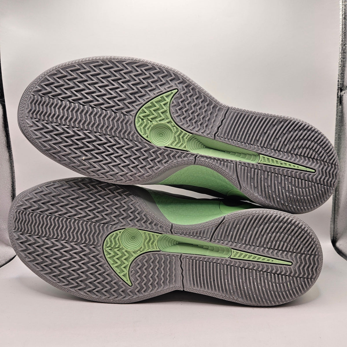 NIKE SABRINA 2 WOMEN'S 17.5 MEN'S 16 VAPOR GREEN LT SMOKE GREY FQ2174-004 NWOB