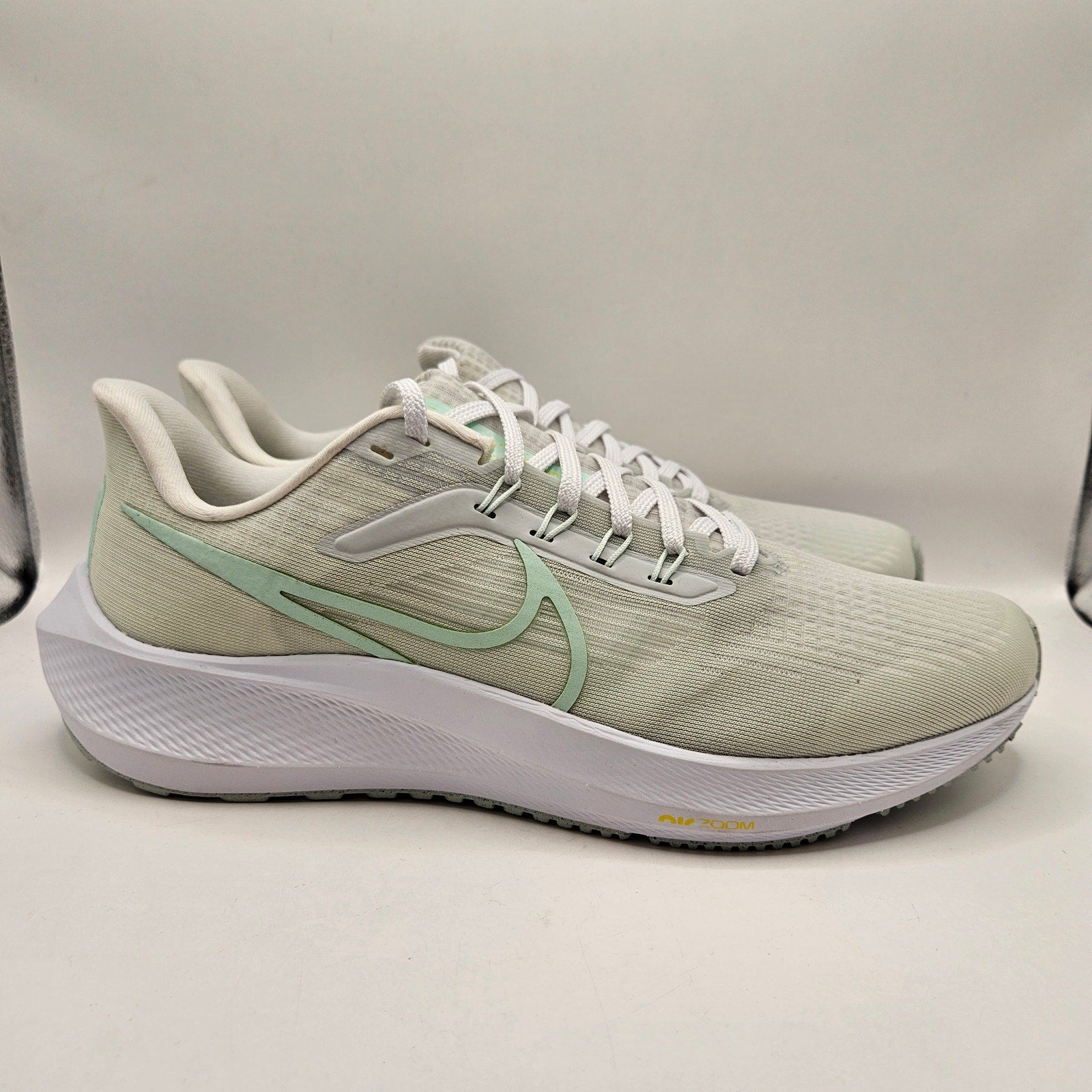 NIKE WOMEN'S 11 AIR ZOOM PEGASUS 39 PURE PLATINUM RUNNING SHOES DH4072-102 NWOB