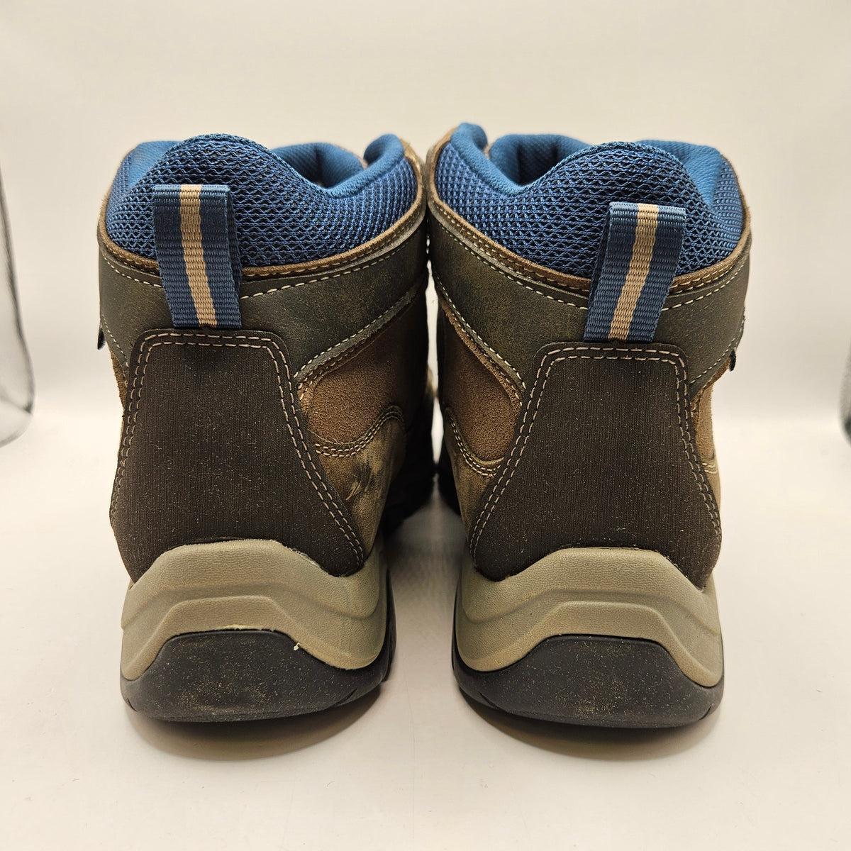 TIMBERLAND WOMEN'S 11 MT. MADDEN MID HIKING BOOTS LACE UP WATERPROOF GREY