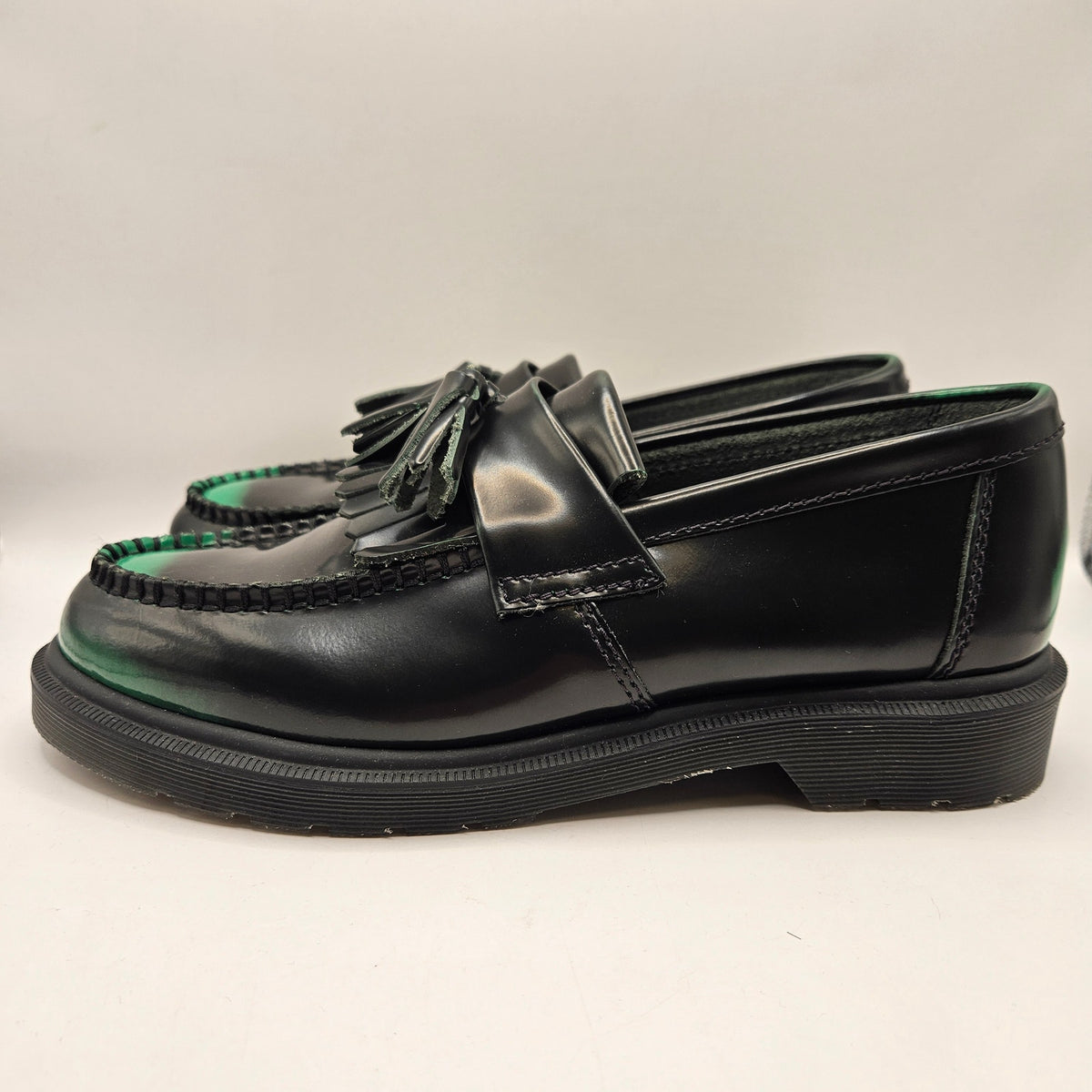 DR MARTENS WOMEN'S 9 ADRIAN TASSEL ARCADIA GREEN BLACK RUB OFF LEATHER LOAFERS