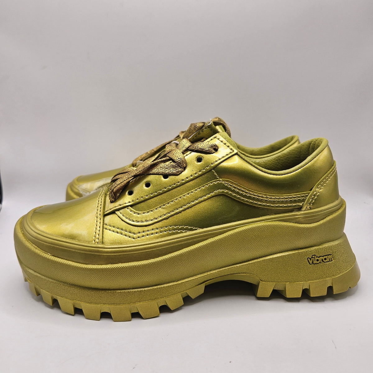 VANS X COLLINA STRADA WOMEN'S 7.5 GOLD OLD SKOOL VIBRAM CASUAL SNEAKERS NWOB